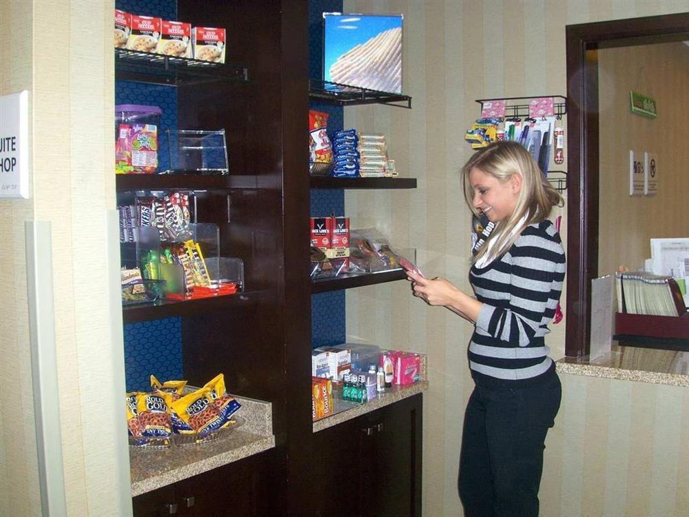 Hampton Inn & Suites Las Vegas South Съоръжения снимка