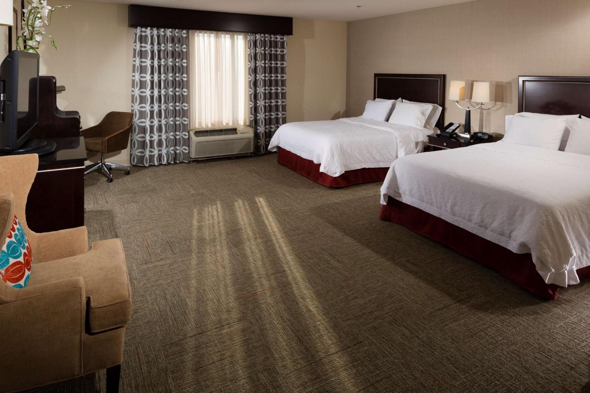 Hampton Inn & Suites Las Vegas South Екстериор снимка