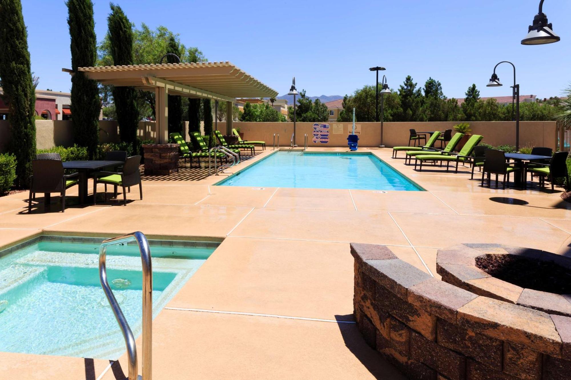 Hampton Inn & Suites Las Vegas South Екстериор снимка
