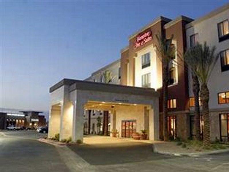 Hampton Inn & Suites Las Vegas South Екстериор снимка