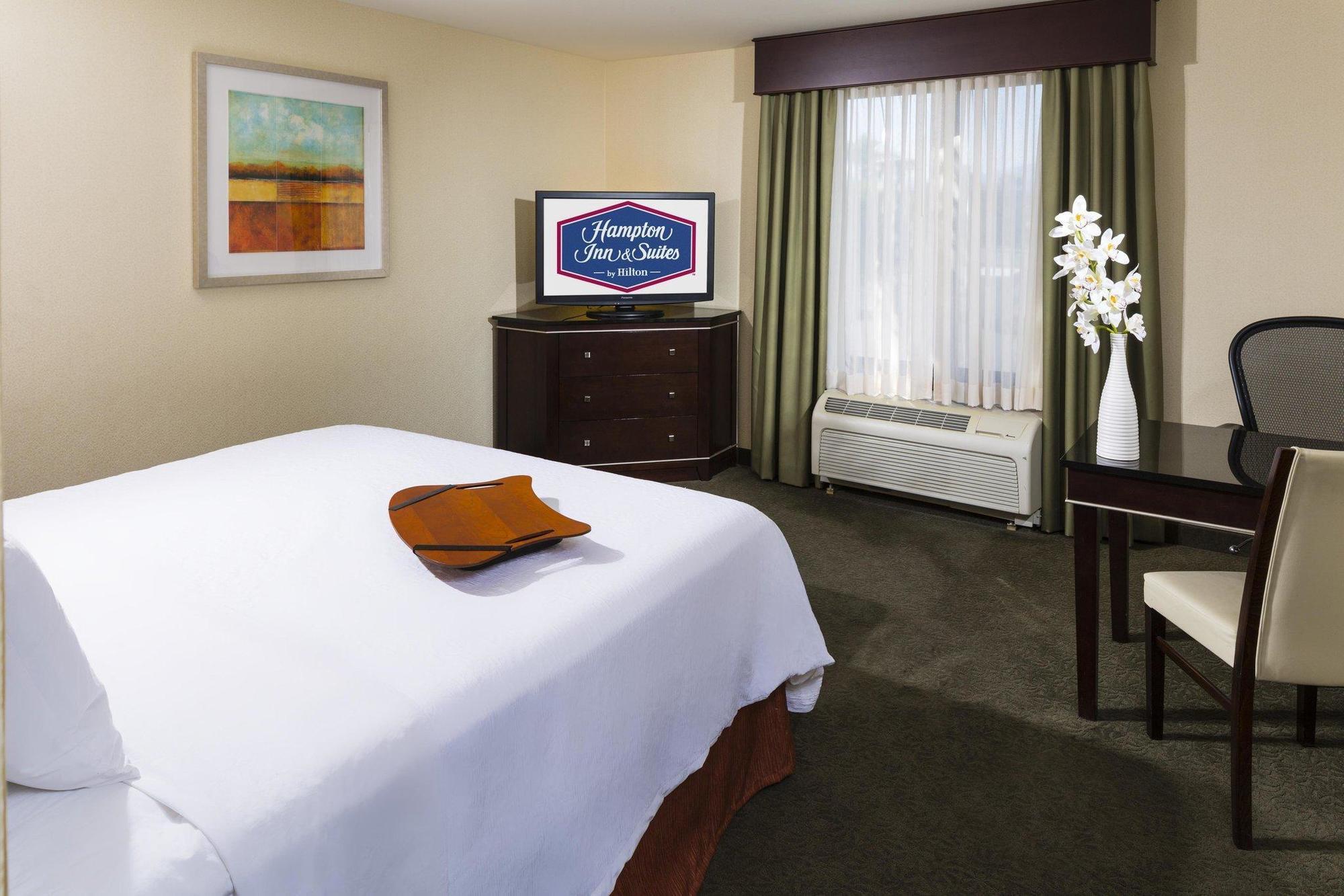 Hampton Inn & Suites Las Vegas South Екстериор снимка